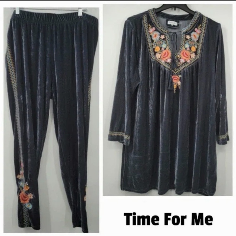 Women's velvet Tunic set pants with Floral Embroidery